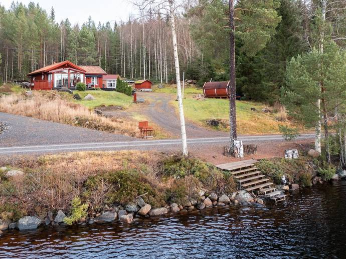 2 rok · 65 m² · Hällsjön 10