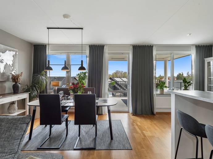 4 rok · 94 m² · Solparksvägen 11 A