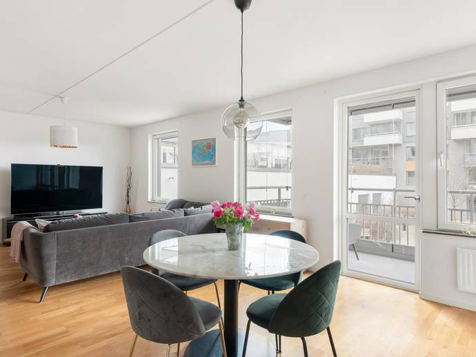2,5 rok · 73 m² · Evenemangsgatan 24