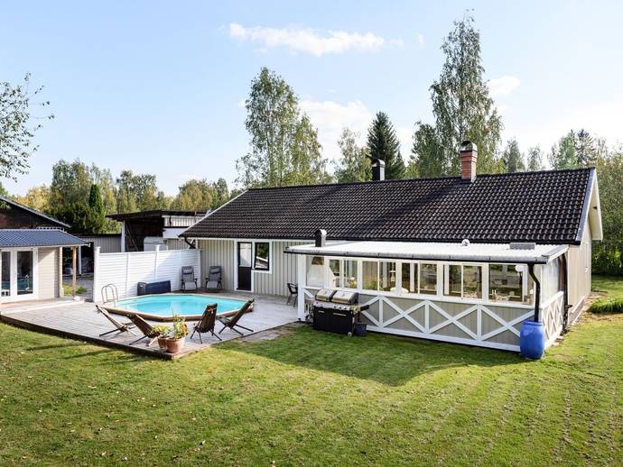 4 rok · 117 m² · Granvägen 8