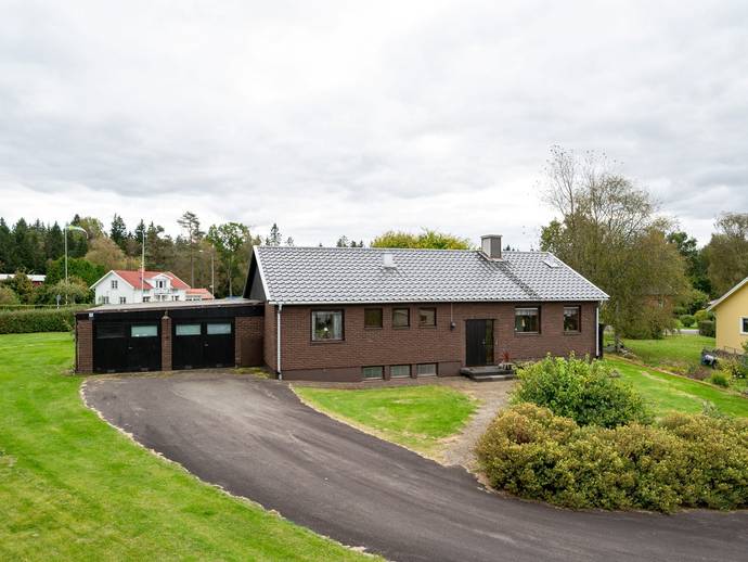 6 rok · 153 m² · Björkvägen 1