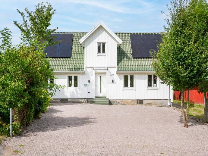 4 rok · 130 m² · Starby landsväg 369