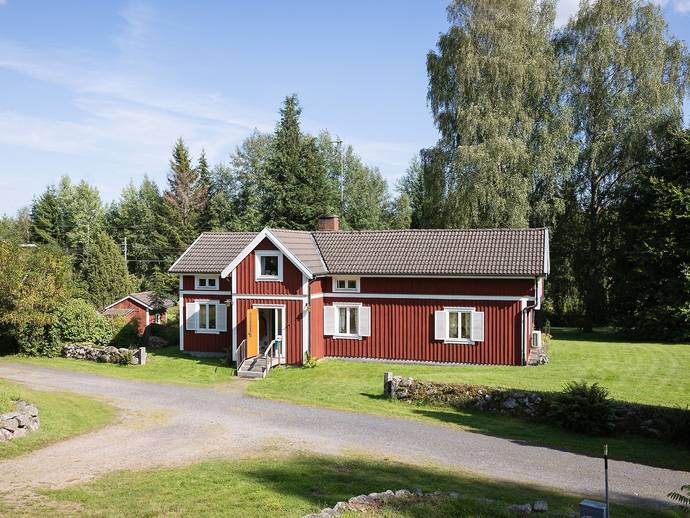 7 rok · 126 m² · Skålshult 2