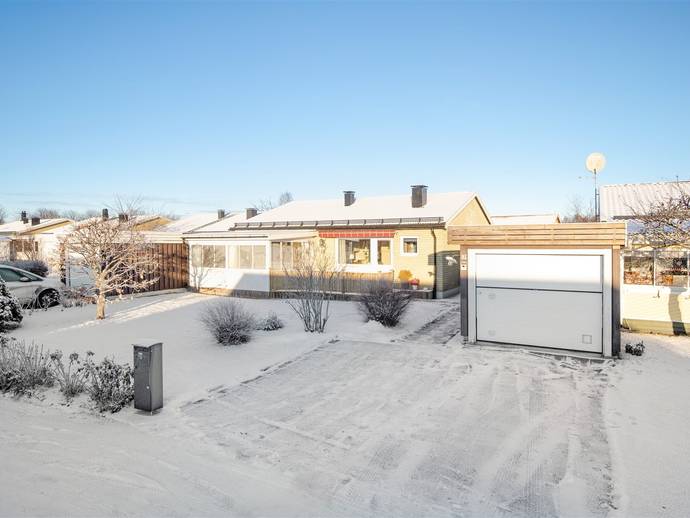 4 rok · 95 m² · Rosenvägen 18