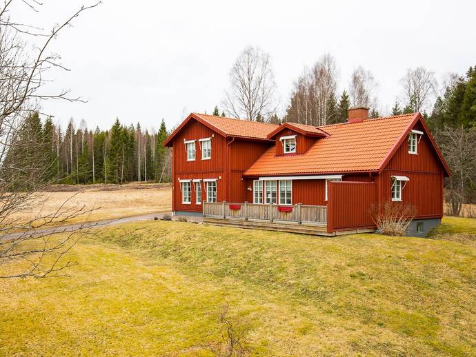 6 rok · 170 m² · Lersjöfors 62