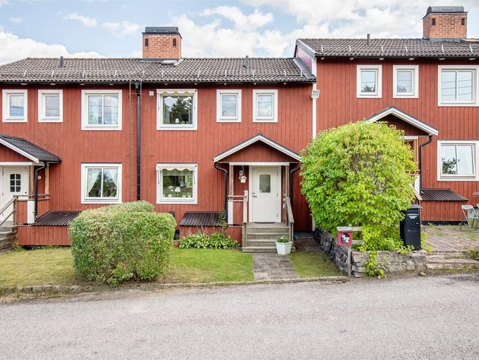 4 rok · 96 m² · Furuvägen 12F