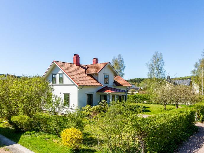 6 rok · 162 m² · Tomtegatan 11