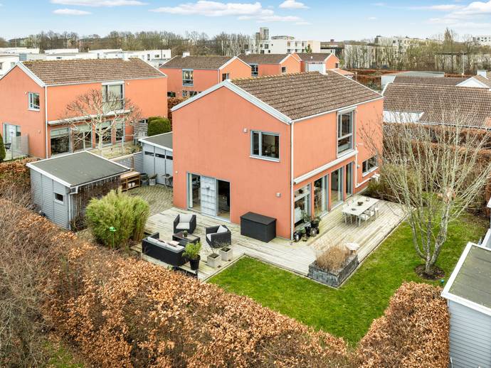 6 rok · 150 m² · Sabelgränden 4
