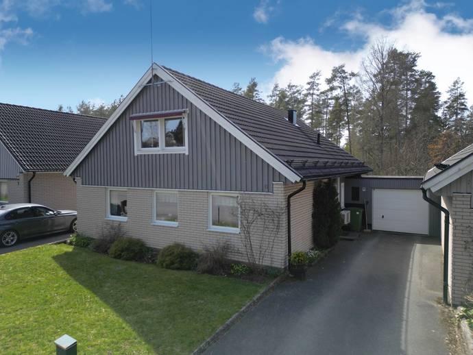 6 rok · 166 m² · Backsippsstigen 6