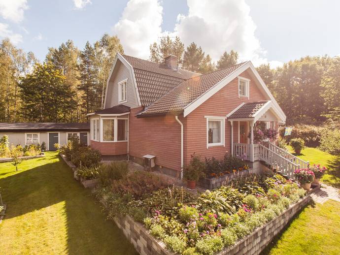 6 rok · 128 m² · Mjölbyvägen 68