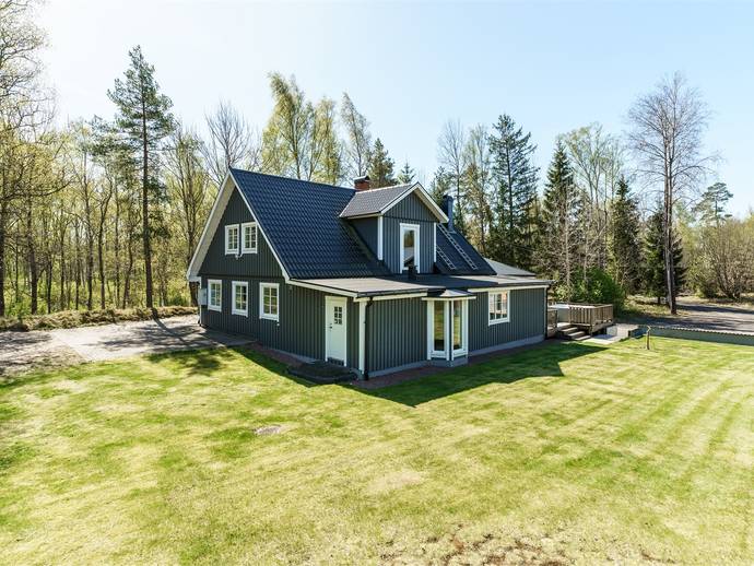 8 rok · 225 m² · Yttre Gällareböke 4447