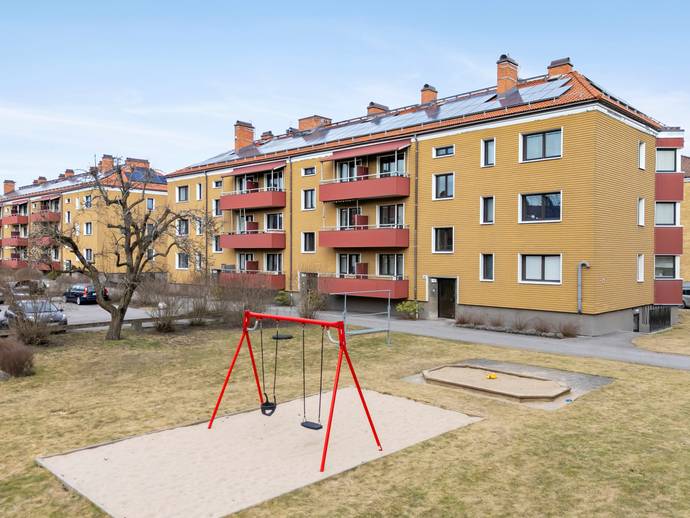 2 rok · 52 m² · Enebymovägen 1