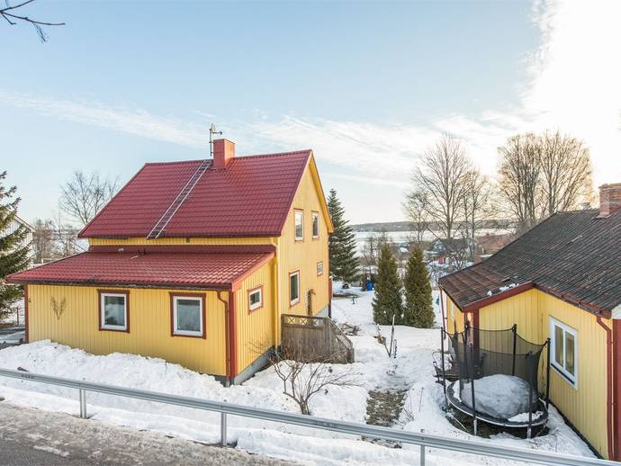 5 rok · 140 m² · Mellangatan 6