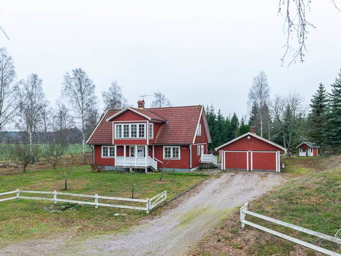 6 rok · 147 m² · Lillaverke 306
