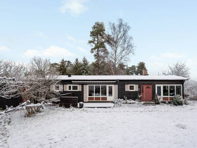 6 rok · 164 m² · Skogsvägen 9