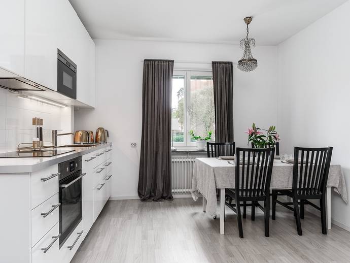 1 rok · 46,5 m² · Gullregnsgatan 7B, 1tr