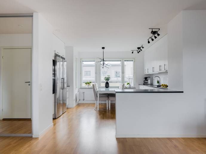 4 rok · 97 m² · Stora gatan 1B