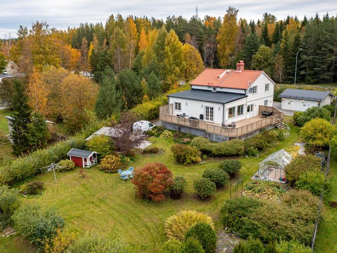 8 rok · 170 m² · Grytan 350