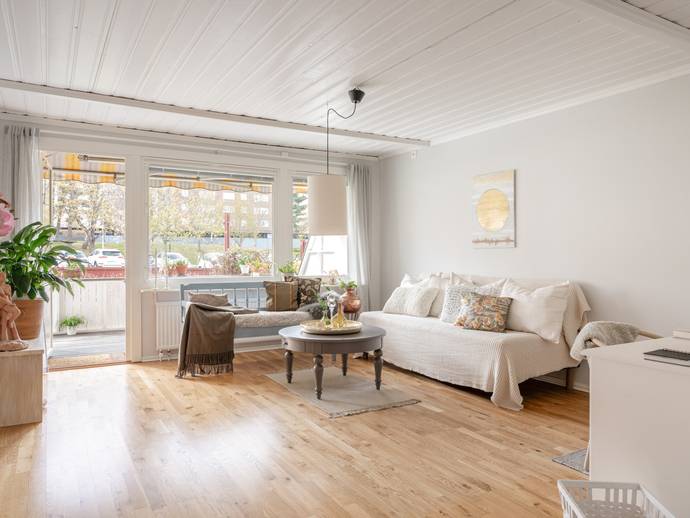 4 rok · 90 m² · Axvägen 15