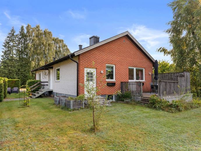 4 rok · 104 m² · Gunnelebackevägen 7