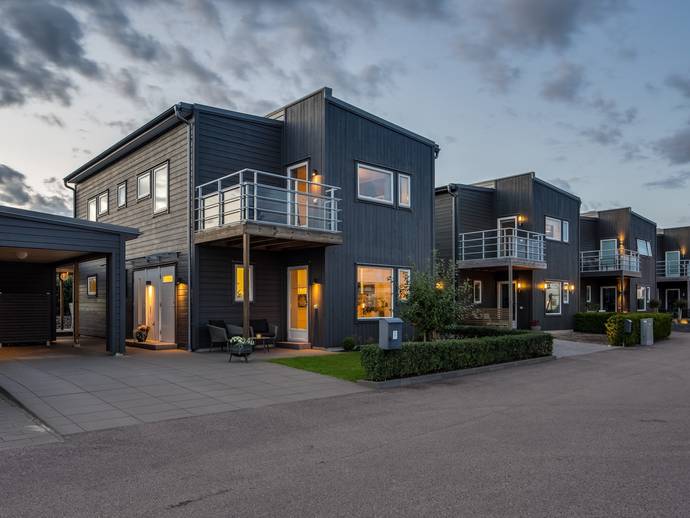 6 rok · 149 m² · Logvägen 57