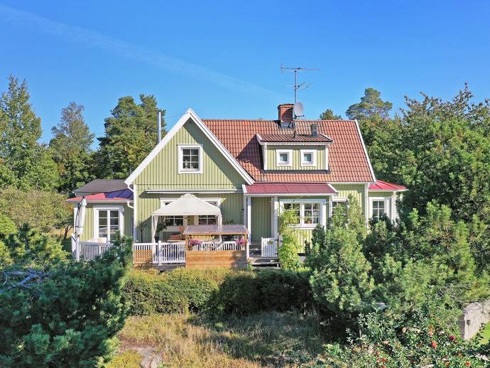 6 rok · 149 m² · Aspvägen 8A