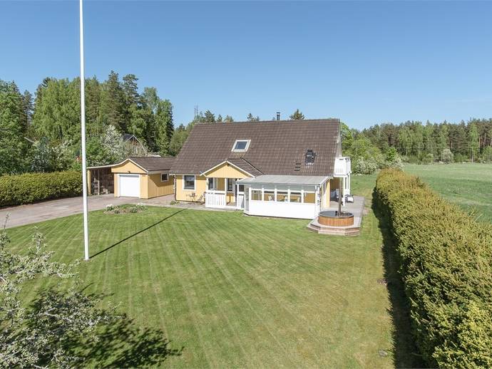 7 rok · 159 m² · Persbylånga 148