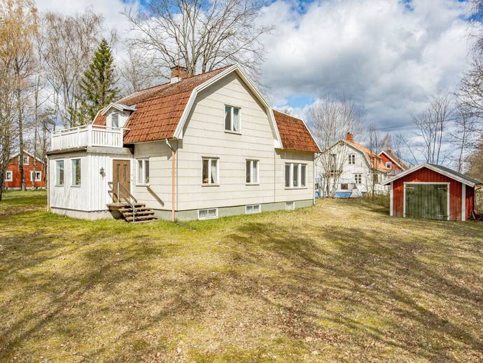 6 rok · 162 m² · Stallvägen 1