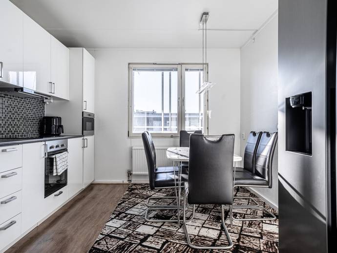 3 rok · 80 m² · Axel Danielssons väg 31