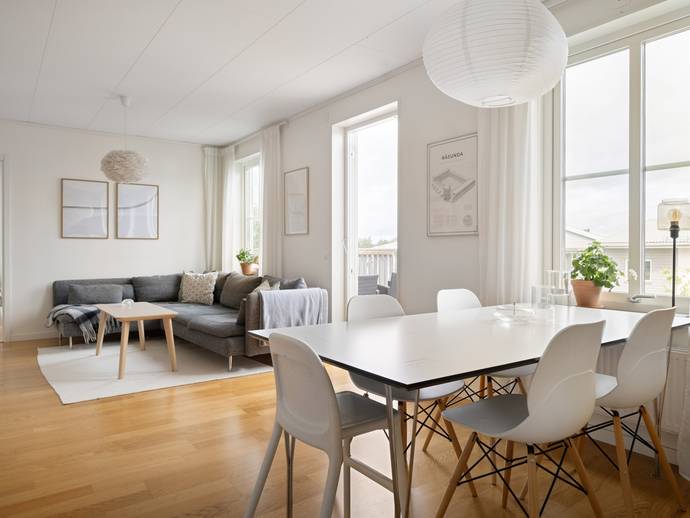 4 rok · 81 m² · Rosenhillsvägen 9d