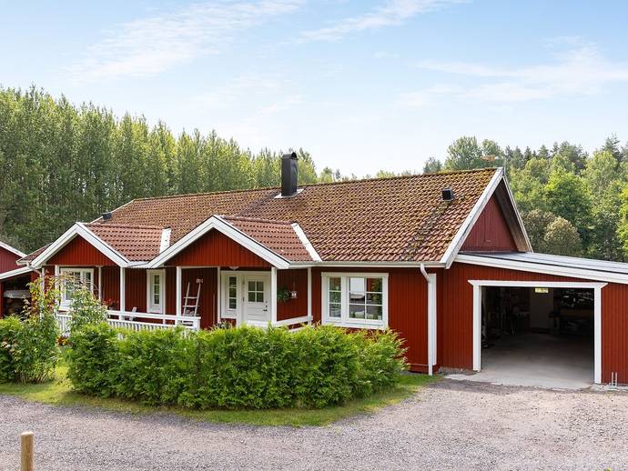4 rok · 140 m² · Hyppinge Parhusen 3