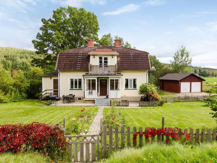 7 rok · 160 m² · Kölefors Lillå