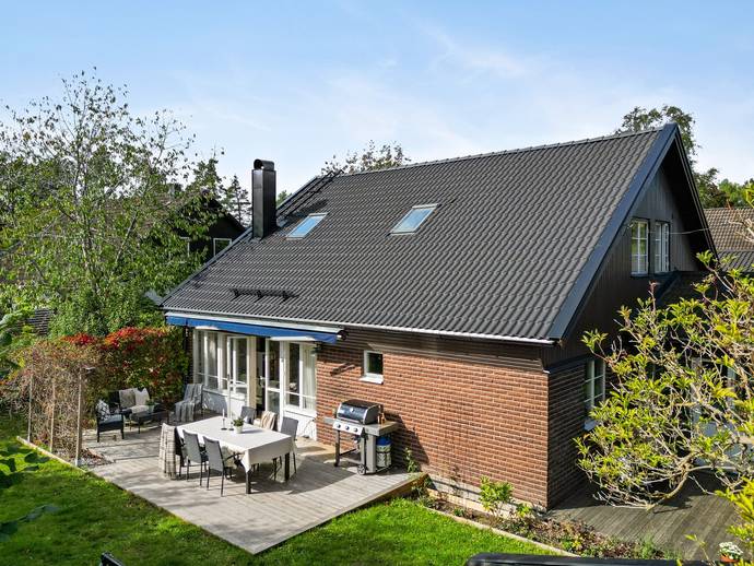 7 rok · 178 m² · Drakes väg 15