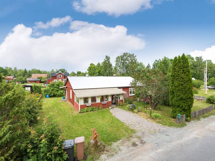 4 rok · 106 m² · Storvägen 11