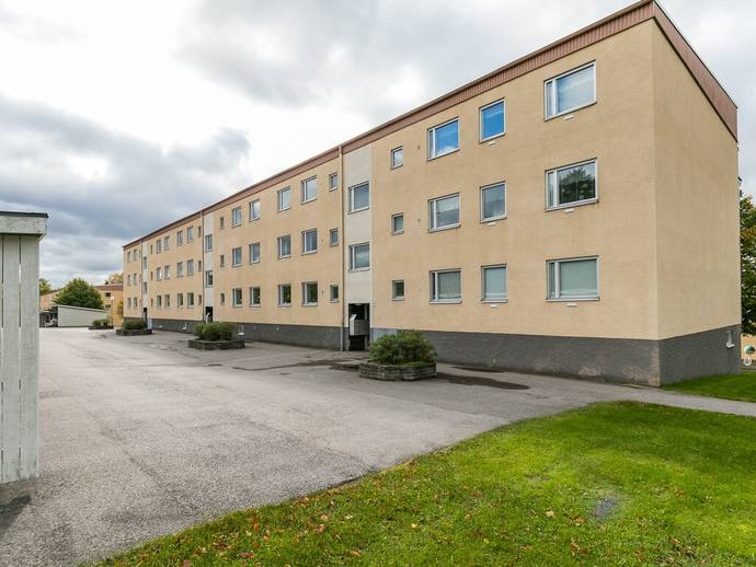 2 rok · 60 m² · Furugatan 11 C