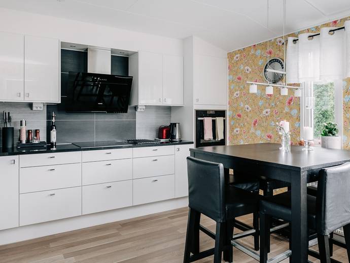 4 rok · 104 m² · Stenelidsvägen 145