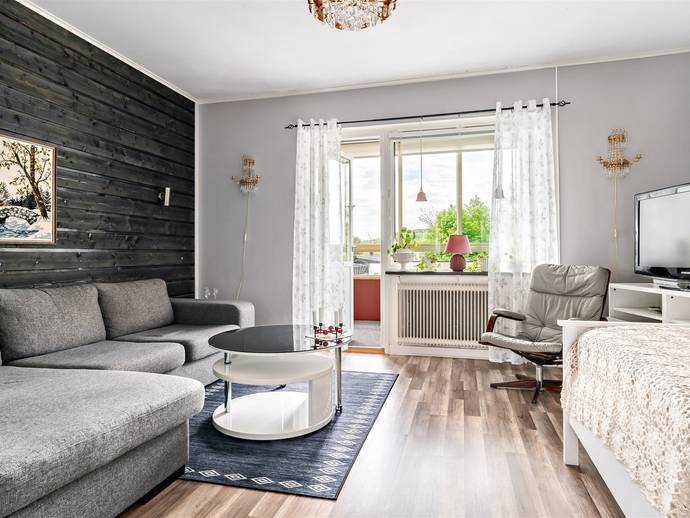 1 rok · 42 m² · Östra Storgatan 28B
