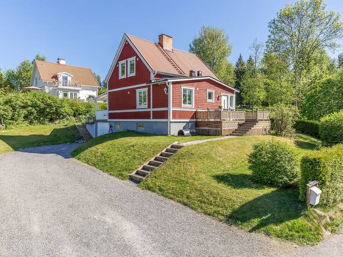 4 rok · 115 m² · Östervägen 2