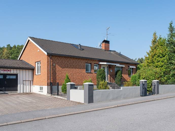 6 rok · 136 m² · Skogsborgsvägen 28