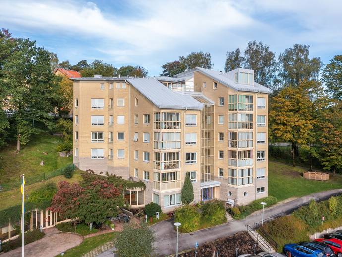3 rok · 83 m² · Hästhagsgatan 3