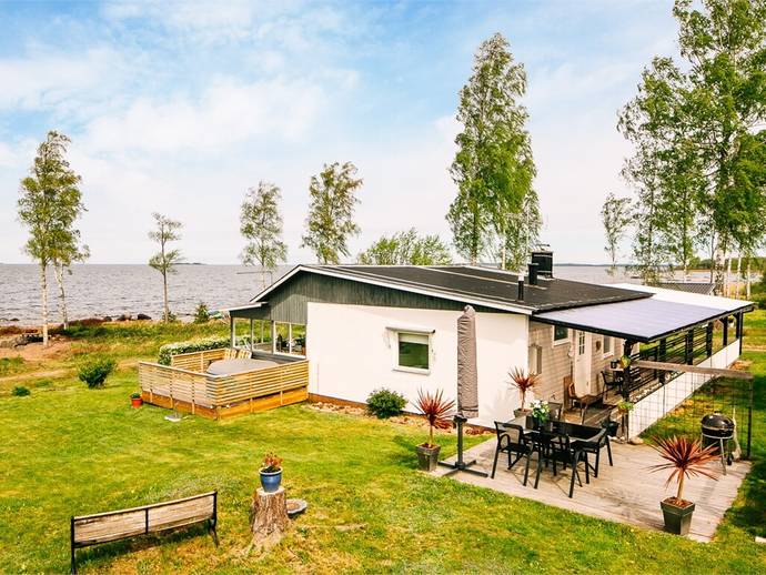4 rok · 48 m² · Sjötorp Askevik 7