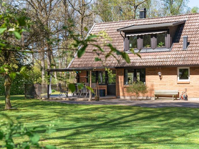 6 rok · 142 m² · Skatteberga 1434