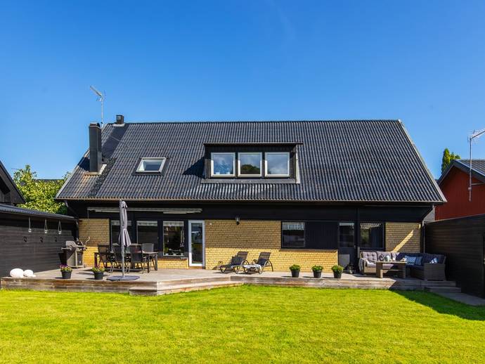 9 rok · 176 m² · Björkvägen 3