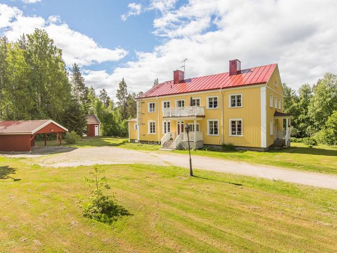 11 rok · 340 m² · Flatavägen 1
