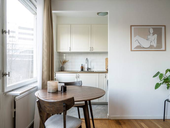 1 rok · 25 m² · Olof Af Acrels Väg 3