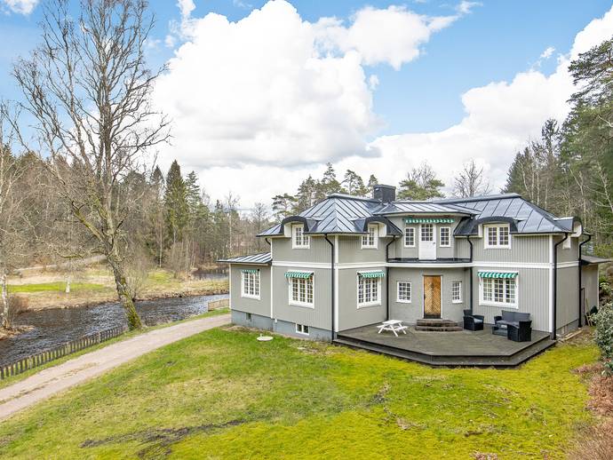 7 rok · 170 m² · Brånalt 11
