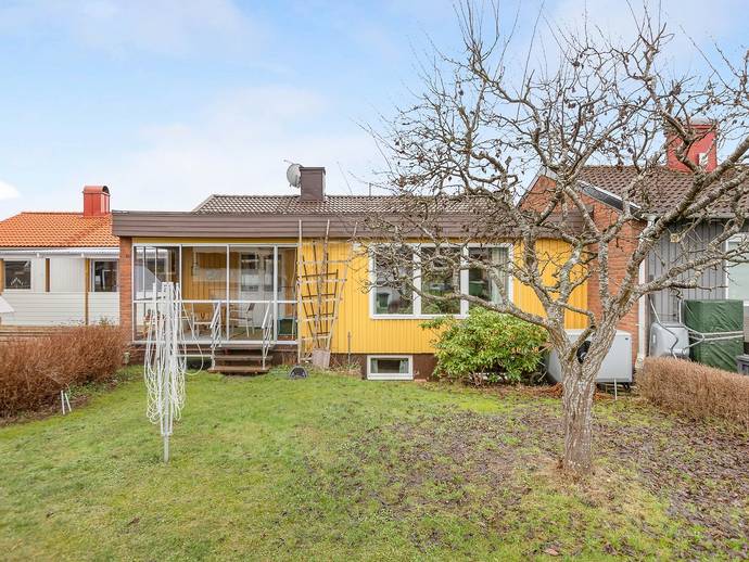 4 rok · 121 m² · Andra radhusvägen 4