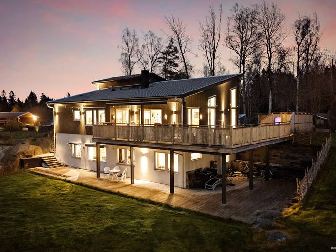 8 rok · 262 m² · Hemsjö Kvarnkärrsväg 5