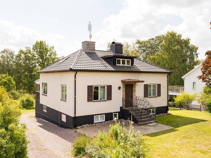 6 rok · 141 m² · Åvägen 11