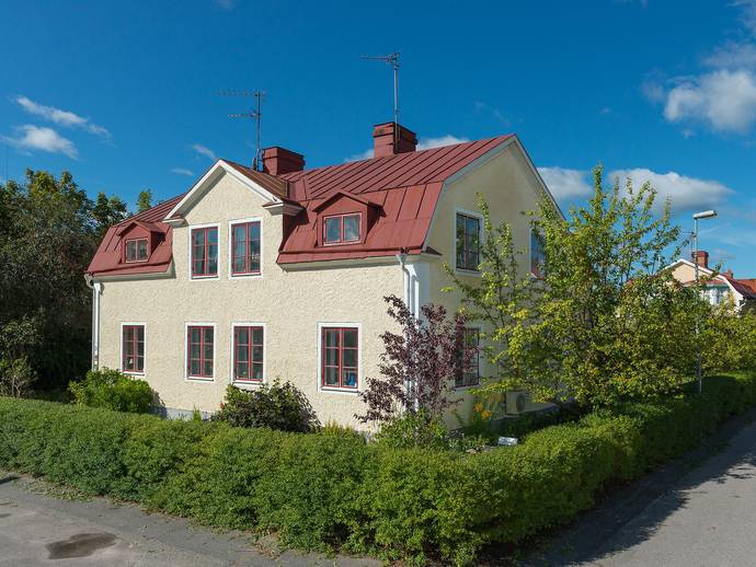 9 rok · 240 m² · Badhusgatan 11